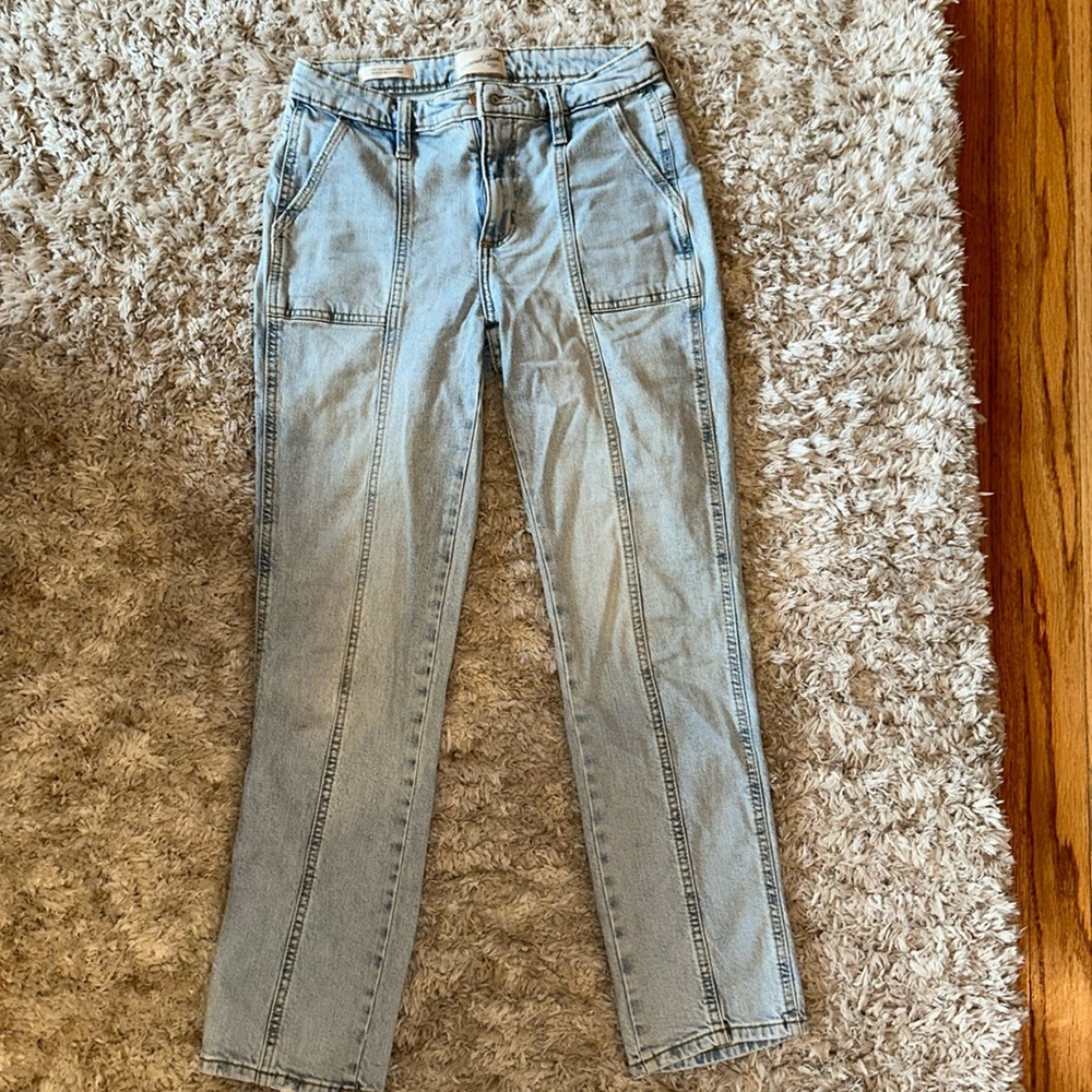 Women’s Universal Thread light blue jeans